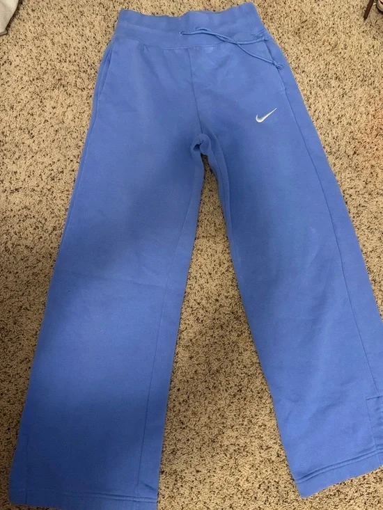 Nike Periwinkle Wide-Leg Sweatpants with White Swoosh - Picture 1 of 4